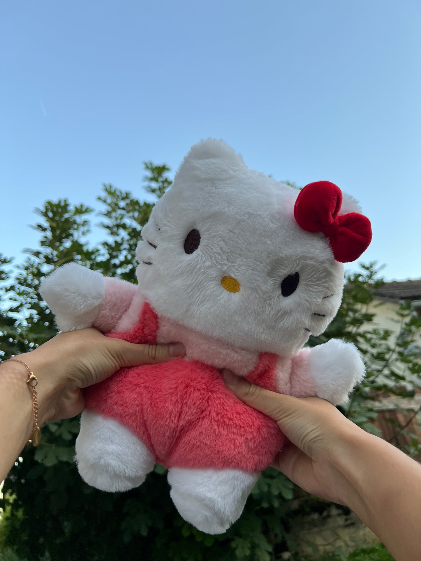 Cuddly Plush™ - Hello Kitty